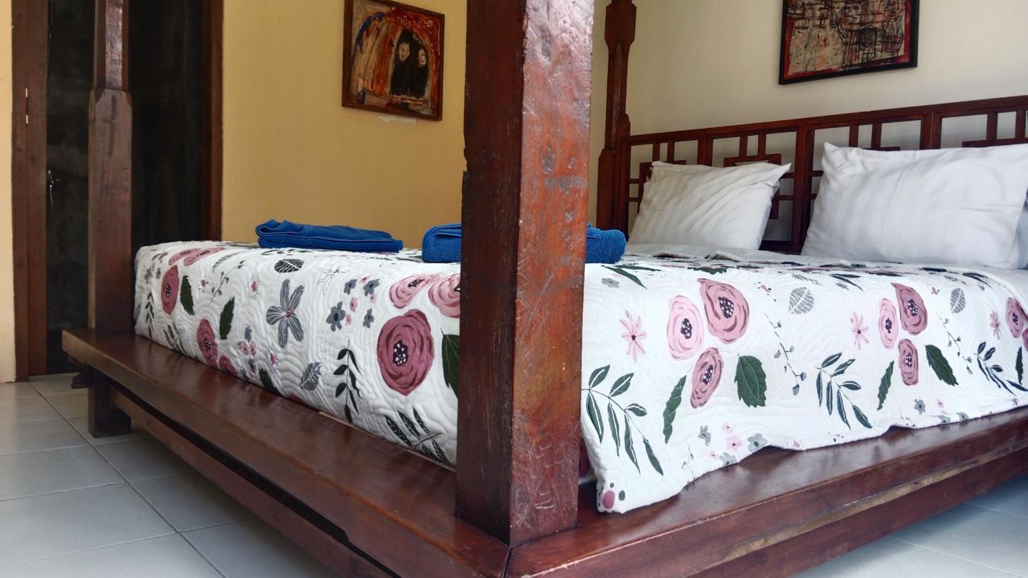 Sukawati Rumah Paros & Gallery מראה חיצוני תמונה